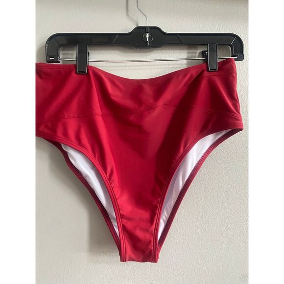 NWT Cupshe 2pc red swim bikini size Large - Picture 2 of 6